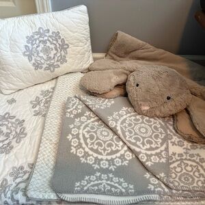 Pottery Barn Bedding for Baby - Gray and Cream Blanket Set